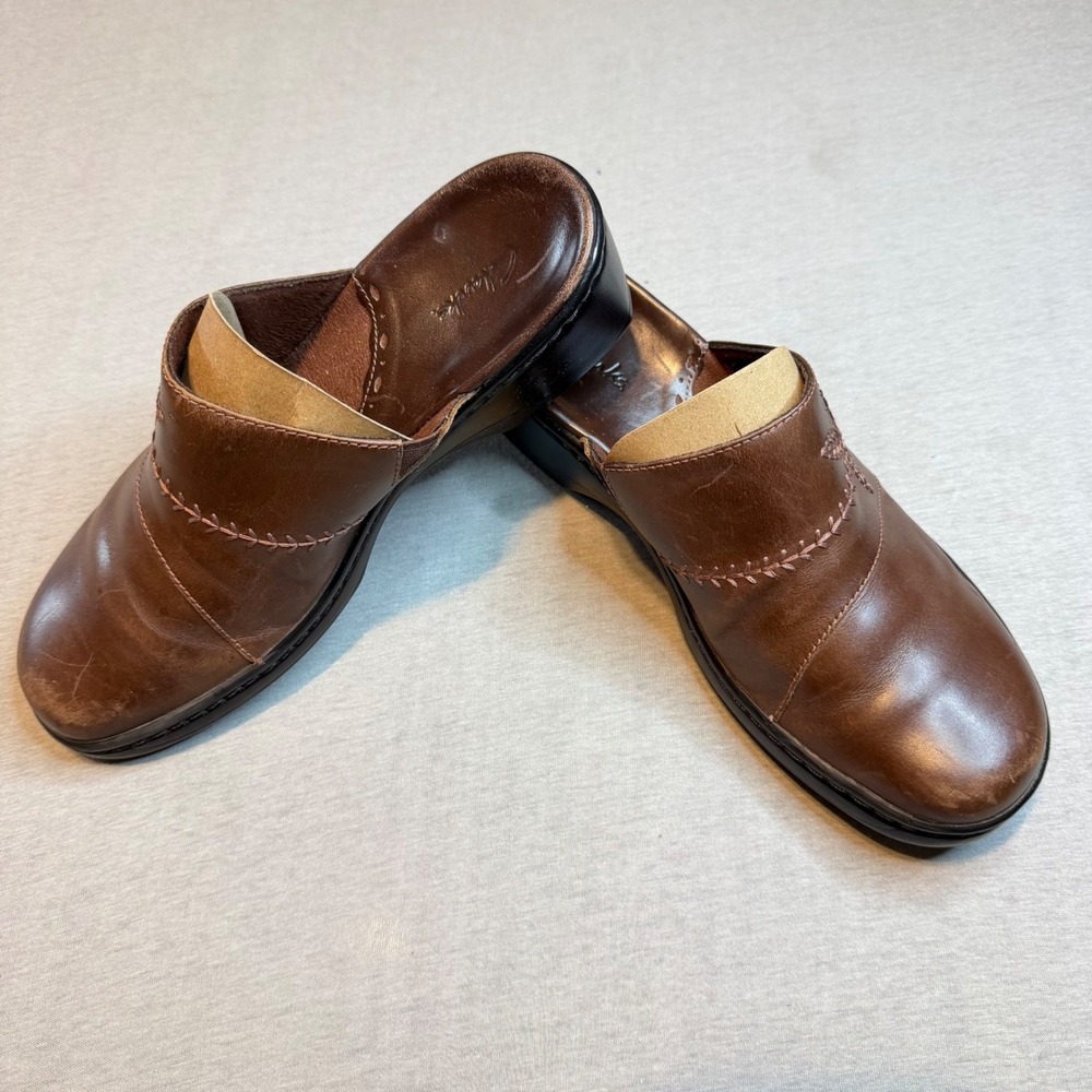 Clarks Brown Leather Embroidered Mules Clogs Slip On Shoes 71403 Womens 7.5M